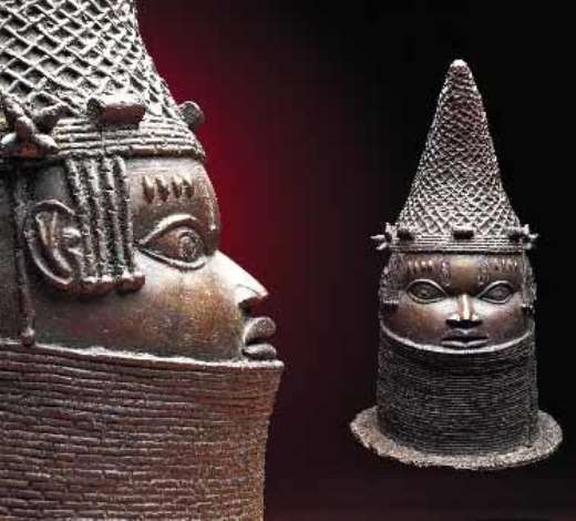 Commemorative Head of a Queen-Mother, Benin. Field Museum, Chicago.